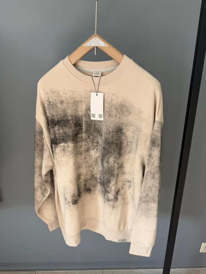 WhatsApp Image 2025-12-06 at 12.04.27_05695638